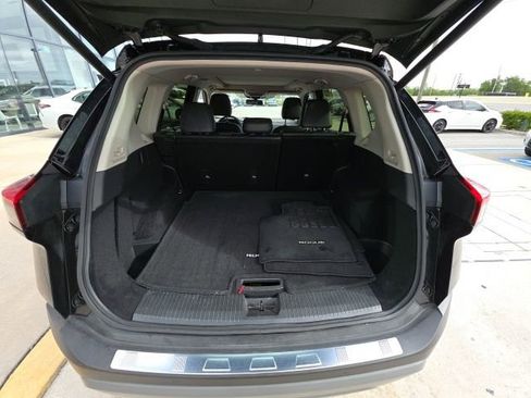 Used 2023 Nissan Rogue SV FWD image 27