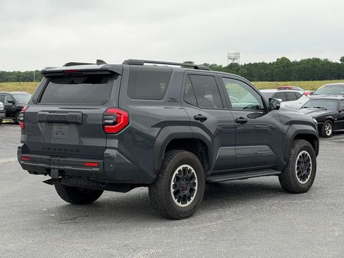 Used 2025 Toyota 4Runner TRD Off-Road Premium AWD/4WD image 5