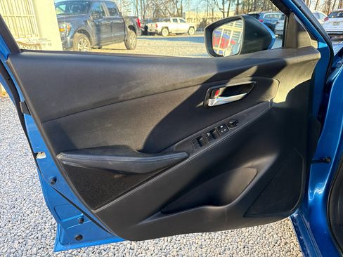 Used 2018 Toyota Yaris iA image 15