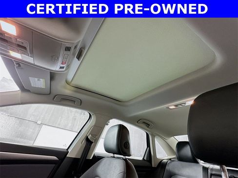 Used 2025 Volkswagen Jetta SE image 21