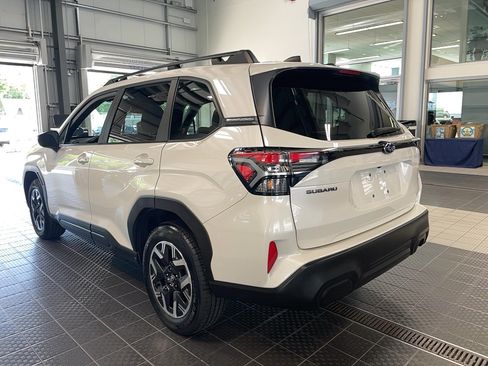 Used 2025 Subaru Forester Premium AWD/4WD image 21