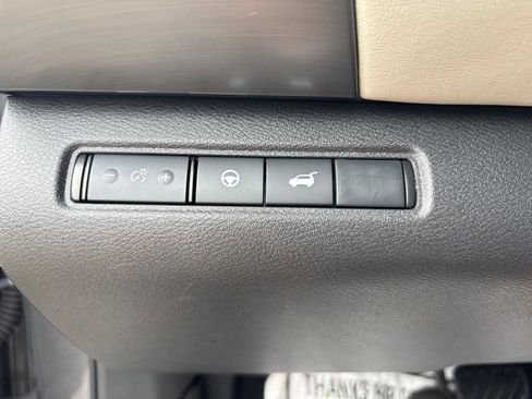 Certified 2024 Nissan Pathfinder SL w/ Cargo Package AWD/4WD image 20