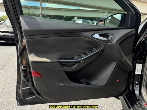 Used 2018 Ford Focus ST FWD image 16