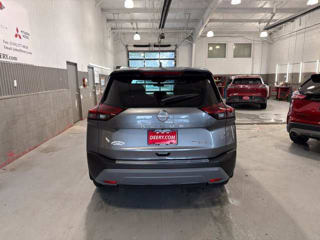 Certified 2023 Nissan Rogue SV w/ SV Premium B Package AWD/4WD image 4