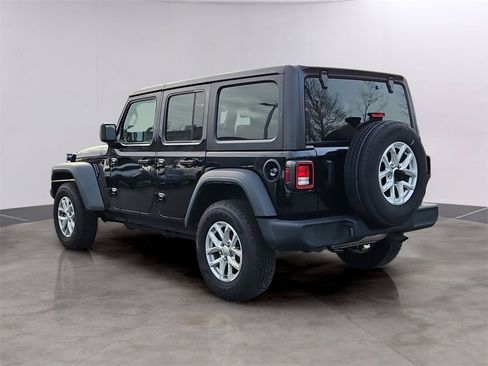 Used 2023 Jeep Wrangler Unlimited Sport image 6