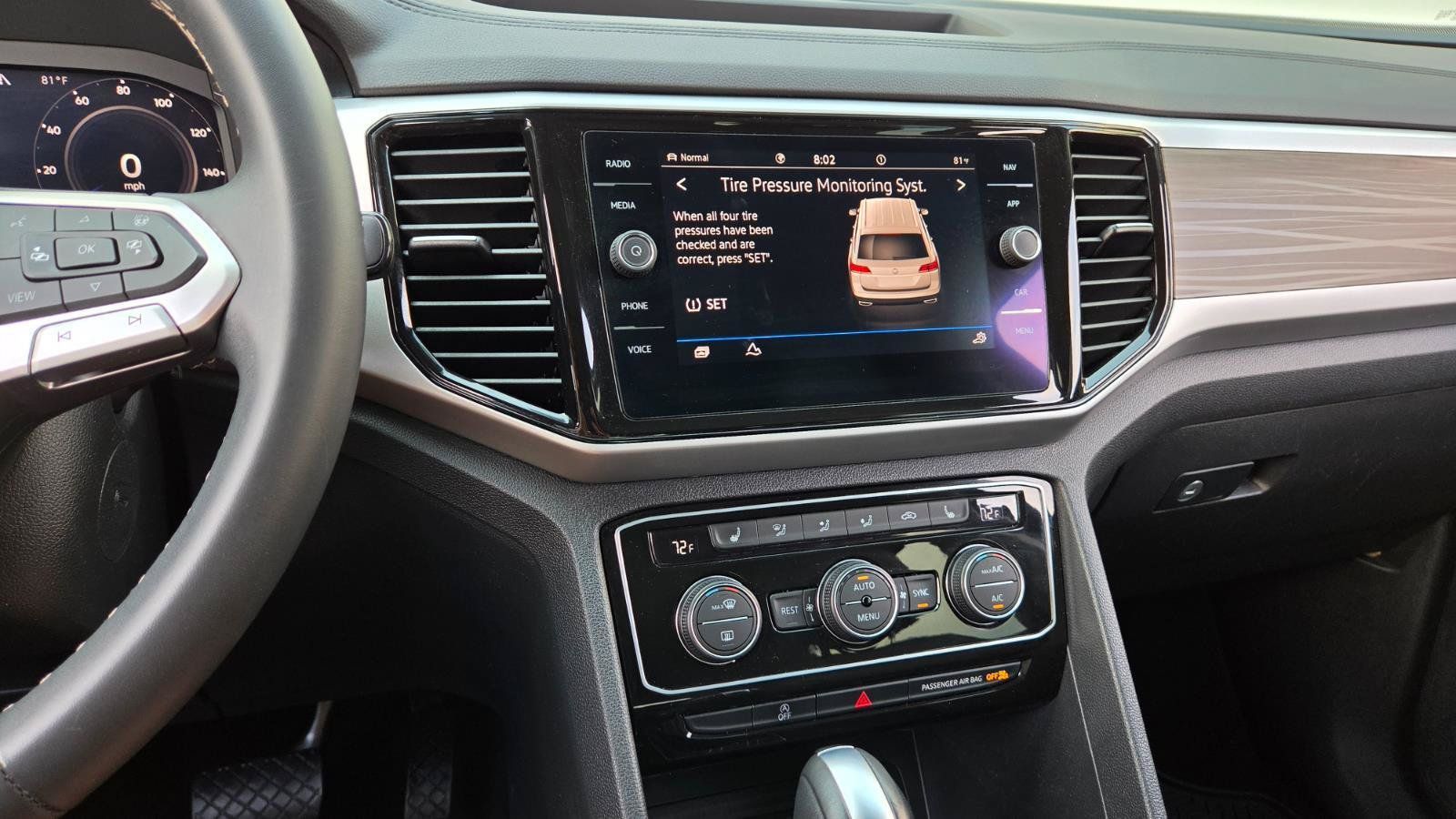 Certified 2022 Volkswagen Atlas SEL AWD/4WD image 35