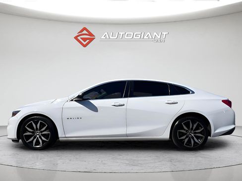 Used 2018 Chevrolet Malibu LT w/ True North Edition FWD image 3
