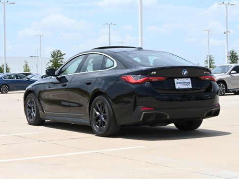 Used 2024 BMW i4 eDrive35 w/ Convenience Package RWD image 7