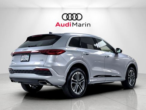 Certified 2025 Audi Q5 Premium w/ Convenience Package AWD/4WD image 5