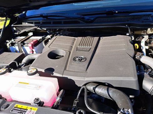 New 2026 Toyota Tundra Limited image 15