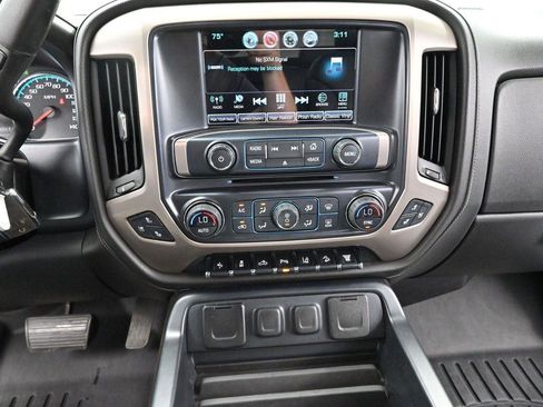 Used 2017 GMC Sierra 2500 Denali w/ Duramax Plus Package AWD/4WD image 22