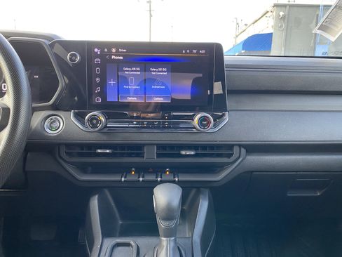 Used 2023 Chevrolet Colorado W/T image 12