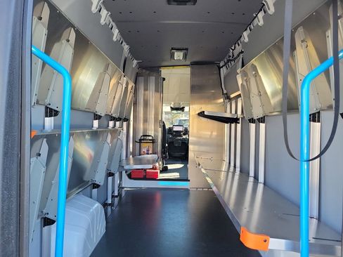 New 2024 RAM ProMaster 3500 w/ Delivery Van Package FWD image 13