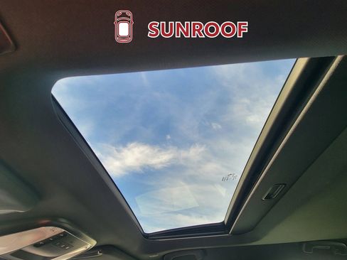 Used 2019 Dodge Charger SXT image 28