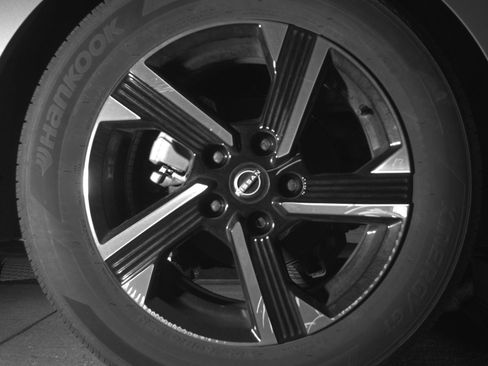 Used 2025 Nissan Sentra SV FWD image 15