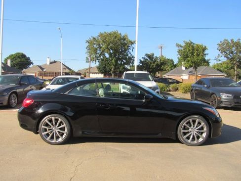 Used 2010 INFINITI G37 Convertible w/ Premium Pkg image 5