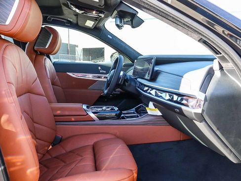 New 2026 BMW 740i xDrive 740i xDrive w/ Premium Package image 14