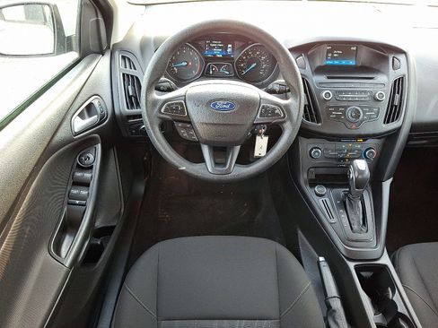 Used 2016 Ford Focus SE image 12