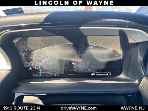 Certified 2022 Lincoln Nautilus Reserve image 17