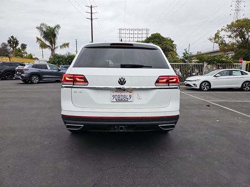 Used 2023 Volkswagen Atlas SE w/ Panoramic Sunroof Package image 6
