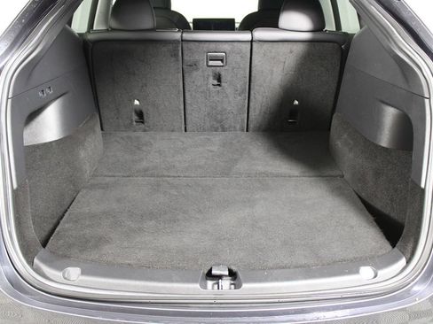 Used 2021 Tesla Model Y Long Range image 18