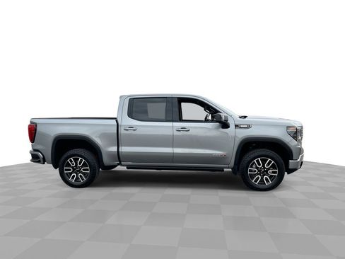 Used 2025 GMC Sierra 1500 AT4 w/ Technology Package image 9