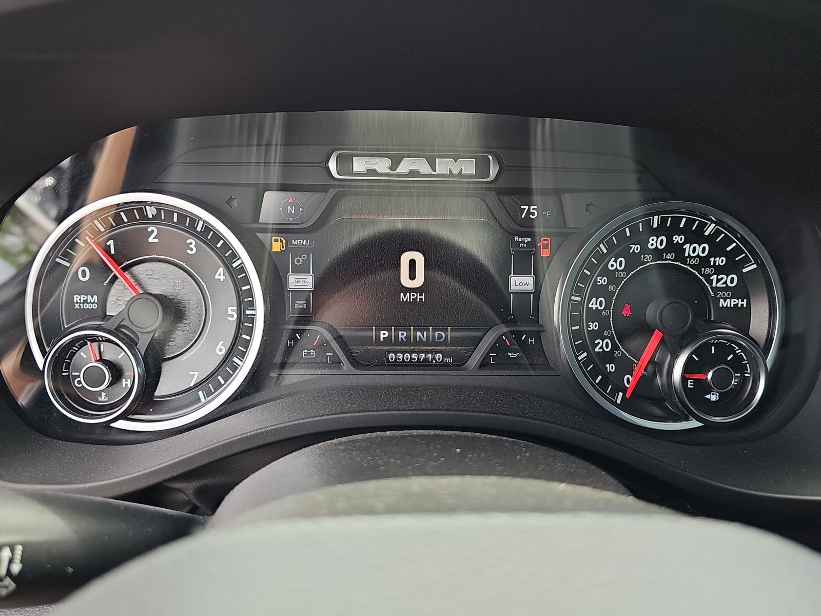Used 2023 RAM 1500 Laramie RWD image 19