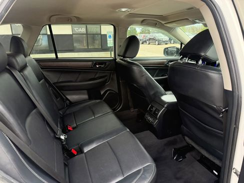 Used 2019 Subaru Outback 3.6R Limited w/ Popular Package #2 AWD/4WD image 23