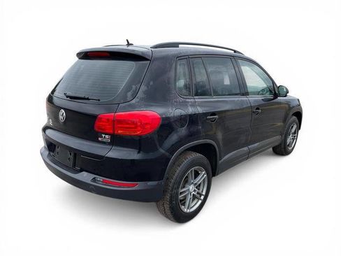 Used 2016 Volkswagen Tiguan S image 5