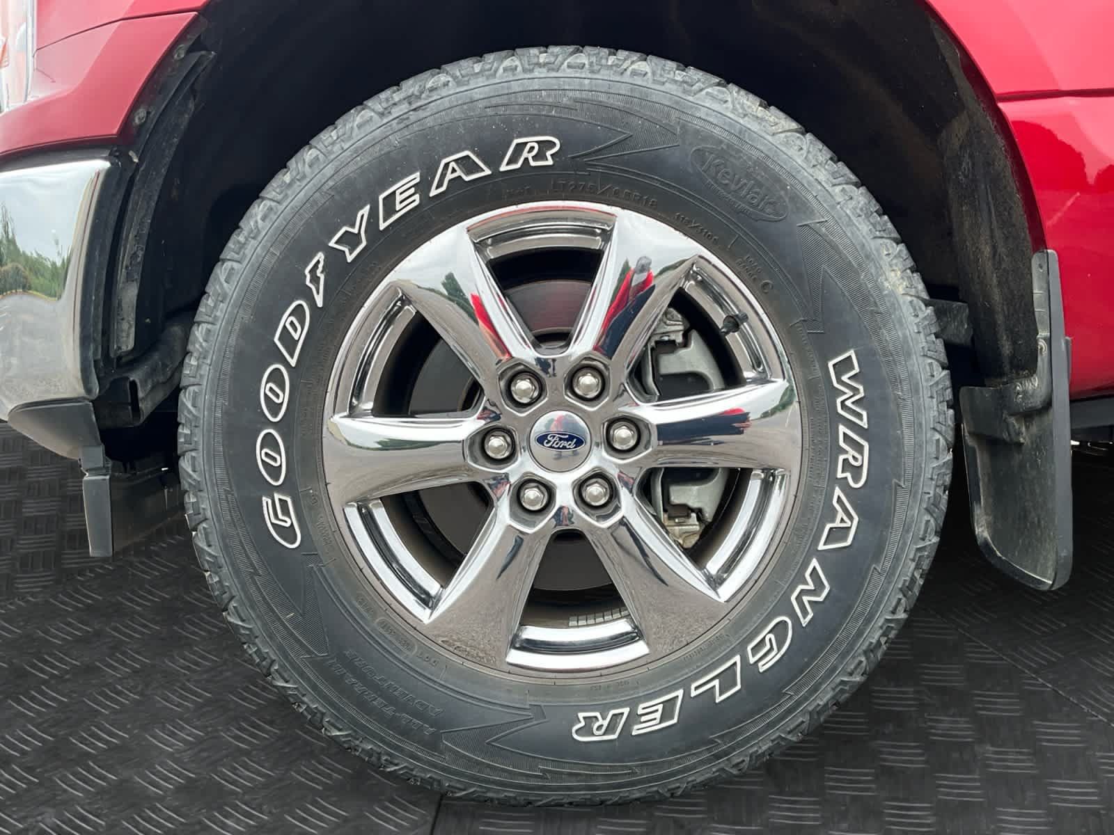 Used 2019 Ford F150 XLT w/ Equipment Group 302A Luxury AWD/4WD image 14