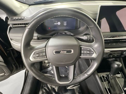 Used 2022 Jeep Compass High Altitude AWD/4WD image 11