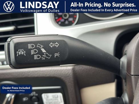 Used 2016 Volkswagen Touareg Sport AWD/4WD image 22