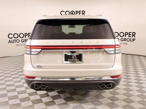 Certified 2024 Lincoln Aviator Reserve w/ Equipment Group 201A image 23