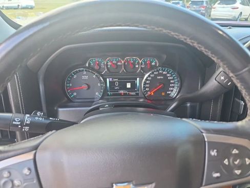 Used 2017 Chevrolet Silverado 1500 High Country image 18