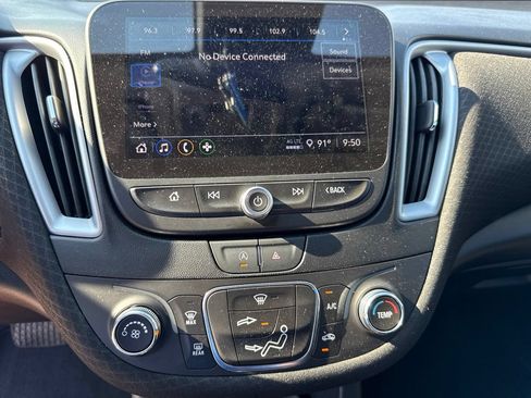 Used 2024 Chevrolet Malibu RS FWD image 23