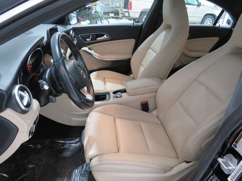 Used 2018 Mercedes-Benz CLA 250 4MATIC image 13