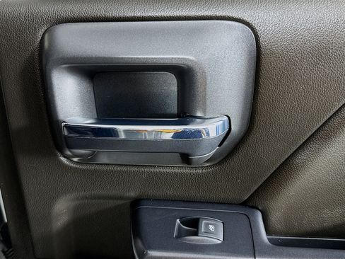 Used 2018 Chevrolet Silverado 1500 LT RWD image 28