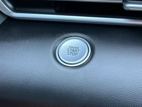 Used 2021 Hyundai Elantra SEL w/ Convenience Package FWD image 20