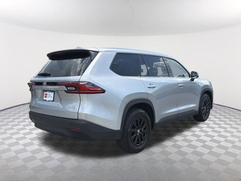 Certified 2025 Toyota Grand Highlander FWD image 8