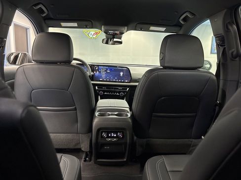 New 2026 Chevrolet Traverse LT w/ Midnight/Sport Edition AWD/4WD image 22
