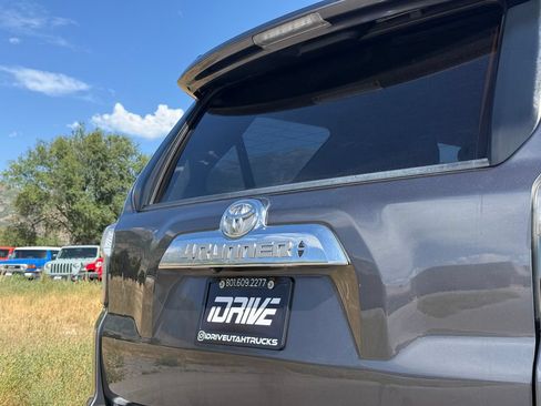 Used 2019 Toyota 4Runner Limited AWD/4WD image 15