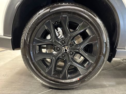 Used 2025 Honda HR-V Sport image 14