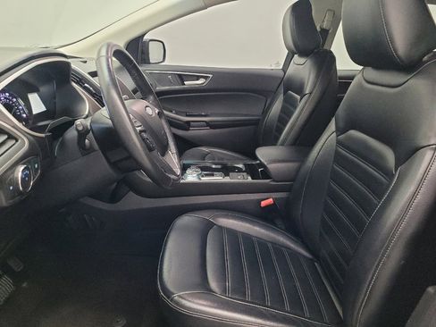 Used 2020 Ford Edge SEL image 17