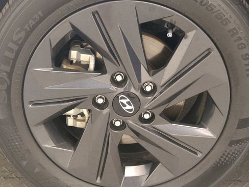 Used 2023 Hyundai Elantra SEL FWD image 31