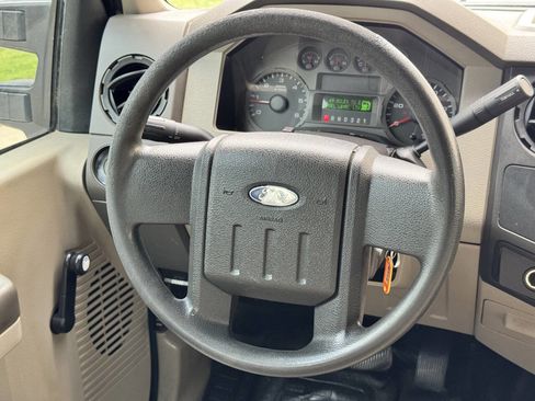 Used 2008 Ford F350 XL RWD image 24