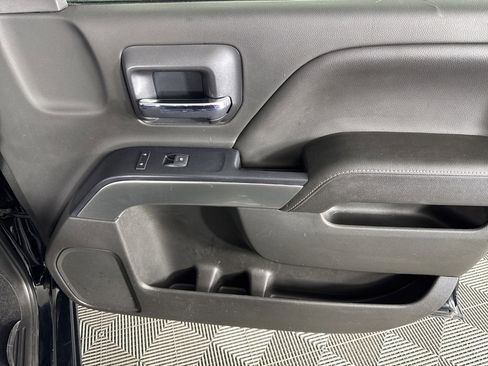 Used 2018 Chevrolet Silverado 1500 LT w/ All Star Edition image 35