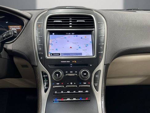 Used 2019 Lincoln Nautilus Reserve AWD/4WD image 19