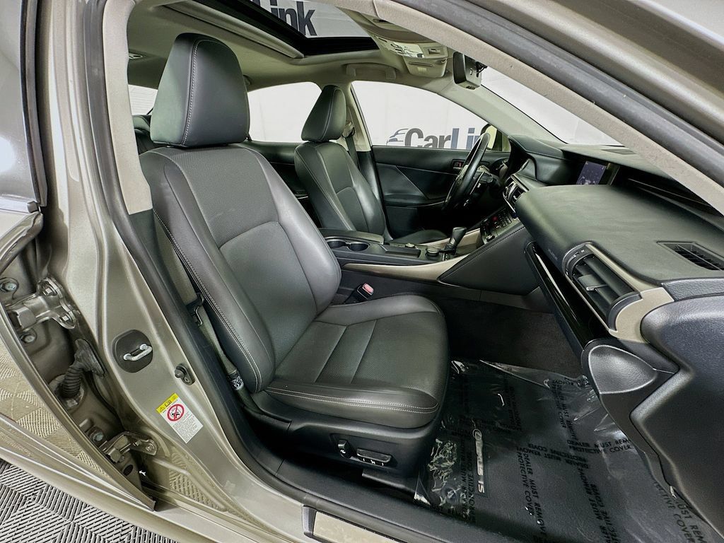 Used 2018 Lexus IS 300 w/ Accessory Package 2 RWD image 33