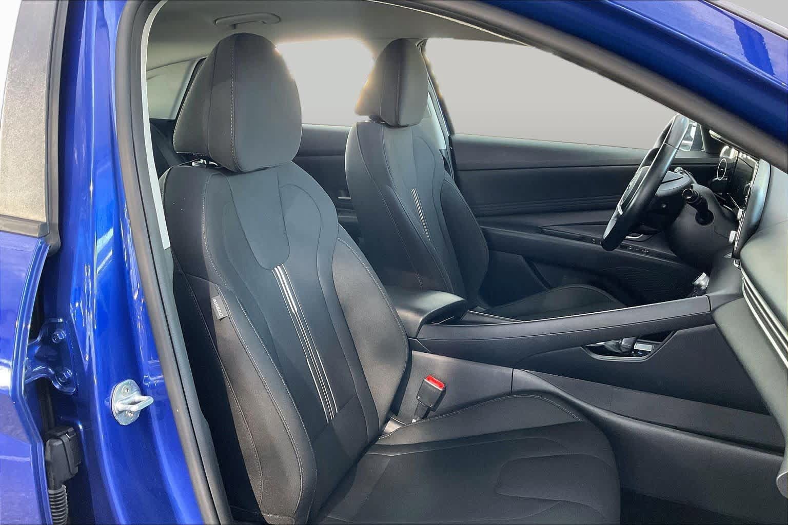 Certified 2021 Hyundai Elantra SEL w/ Convenience Package FWD image 9