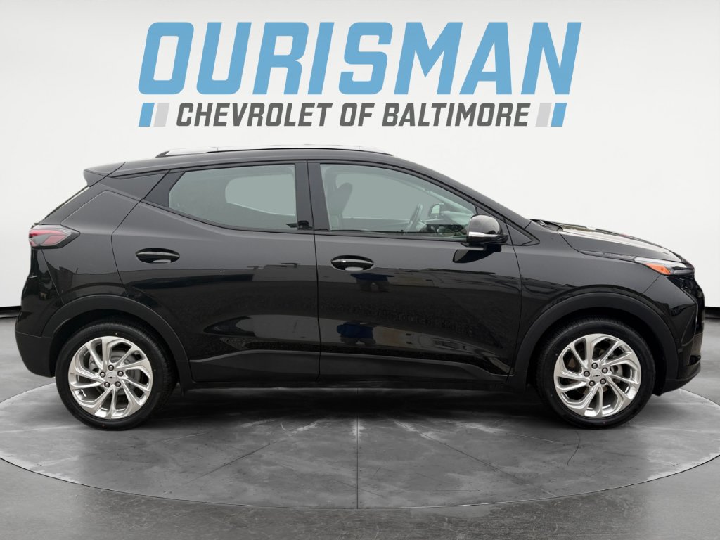 Used 2023 Chevrolet Bolt EUV LT FWD image 7